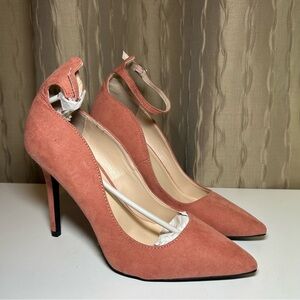 Qupid Pink Faux Suede Heels Women's 8 Pointed Toe Ankle Strap Never Worn NWOT